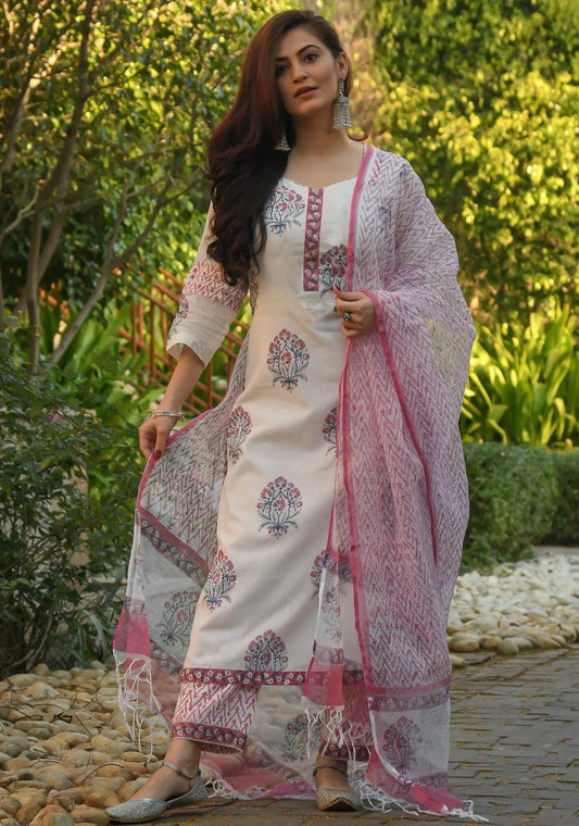 White & Magenta Printed Fancy Kurti With Bottom & Dupatta set Desi Soul