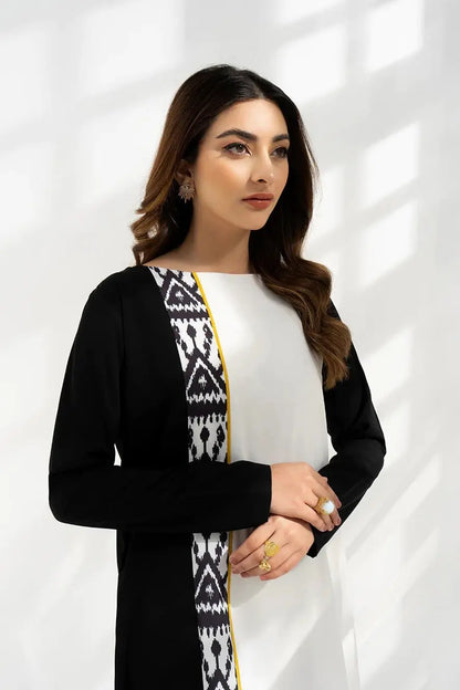 Black and White Colour Designer Casual Wear Viscose Rayon Top Desi Soul