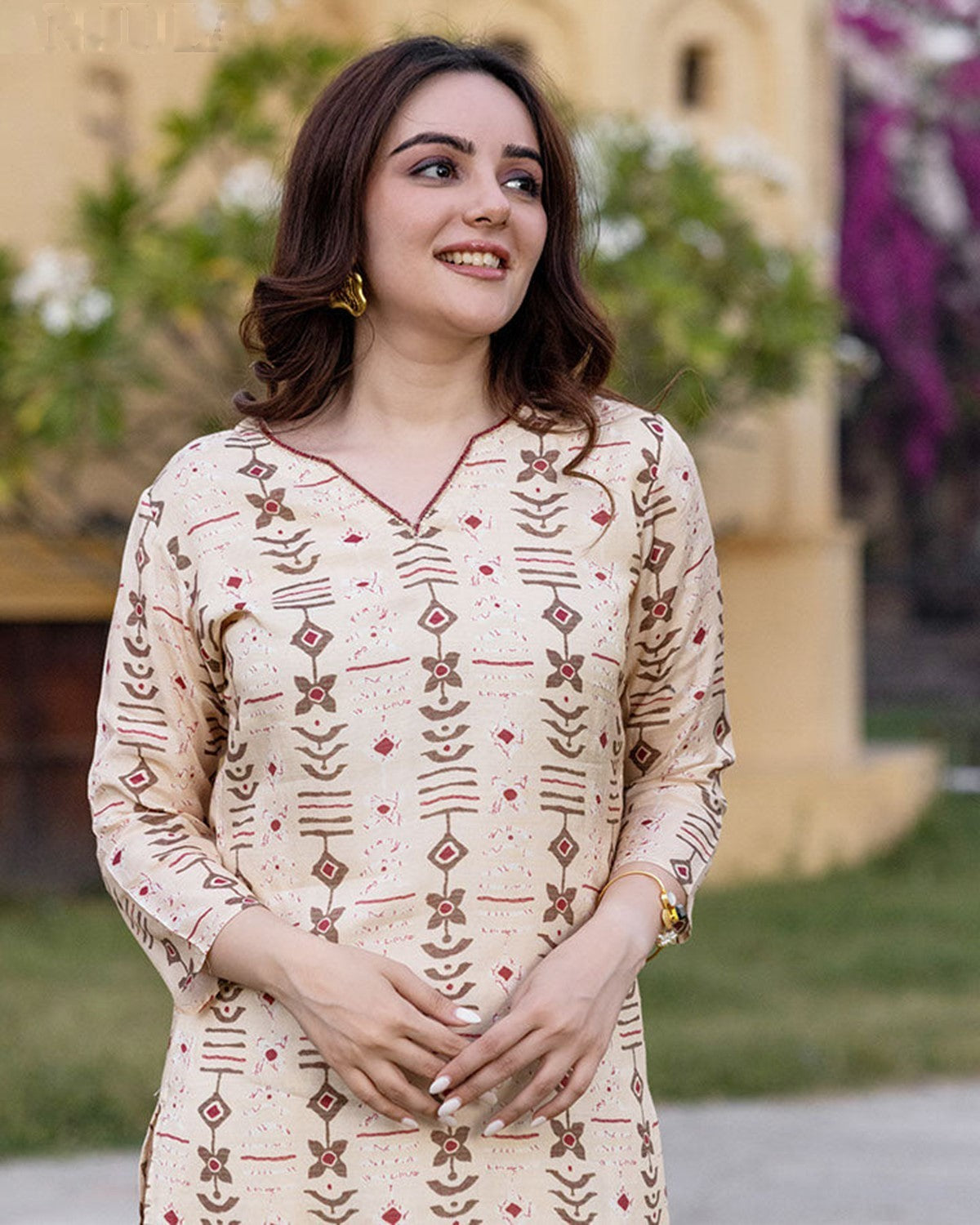 Cream Colour Pure Muslin Readymade Kurti With Bottom Set Desi Soul