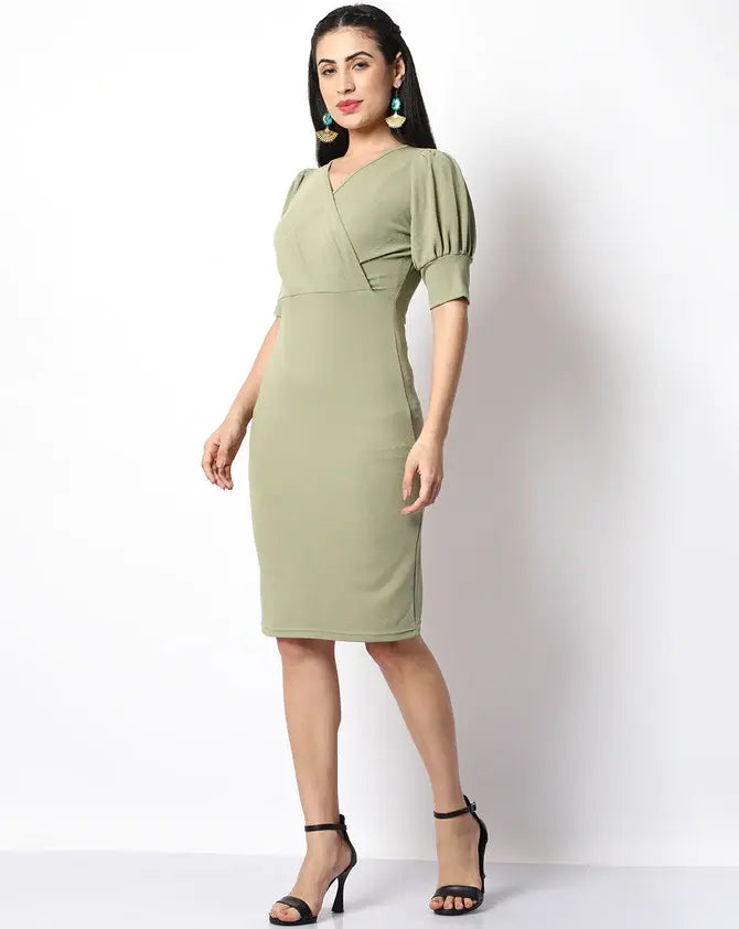 Casual Solid Women Green V-Neck Bodycon Desi Soul