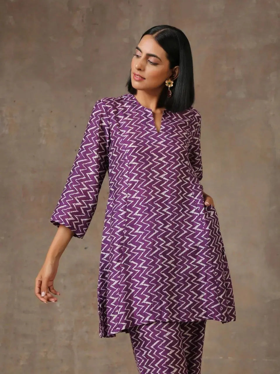 Regular Fit Round Slit Purple White Lehariya Printed Silk Co-Ord Set Desi Soul