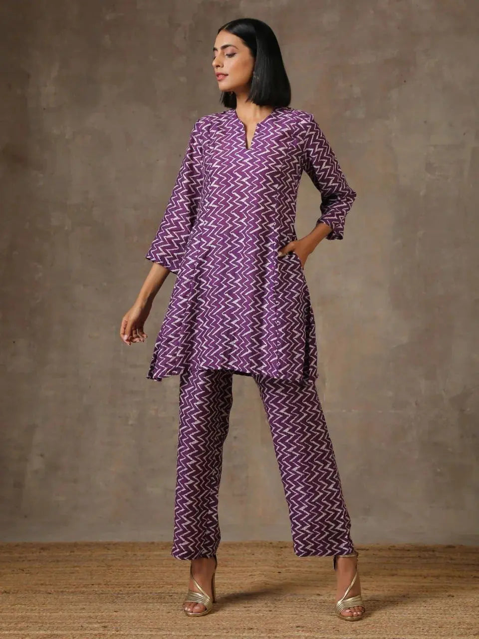 Regular Fit Round Slit Purple White Lehariya Printed Silk Co-Ord Set Desi Soul