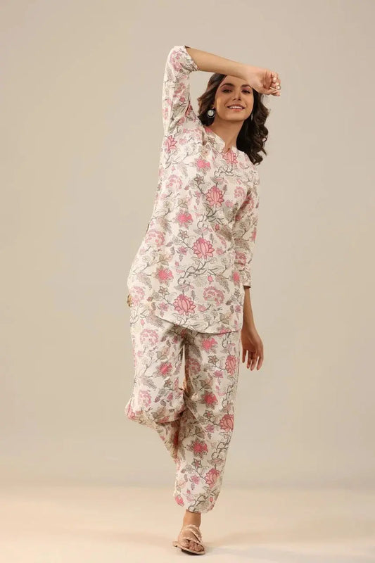 Regular Fit Floral Printed Kurta & Pants Co-Ord Set Desi Soul