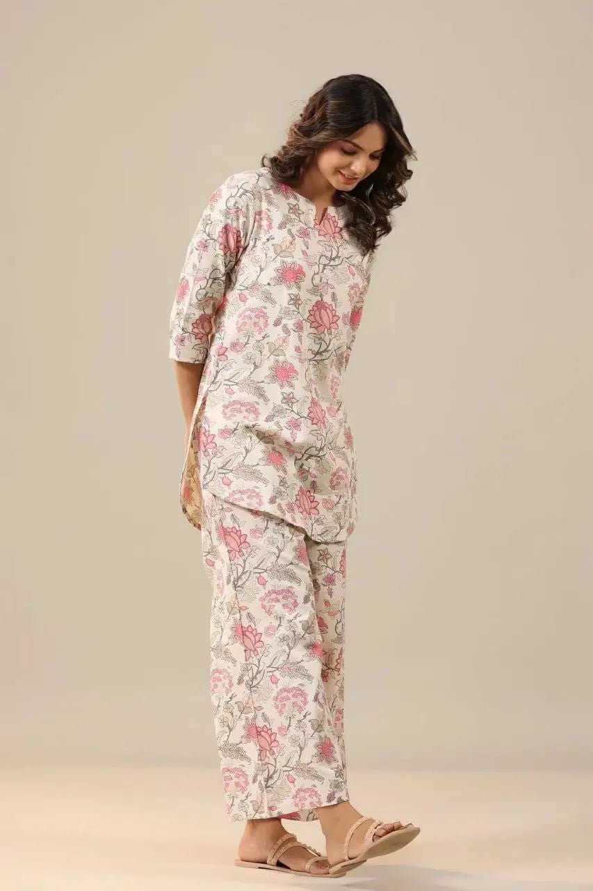 Regular Fit Floral Printed Kurta & Pants Co-Ord Set Desi Soul